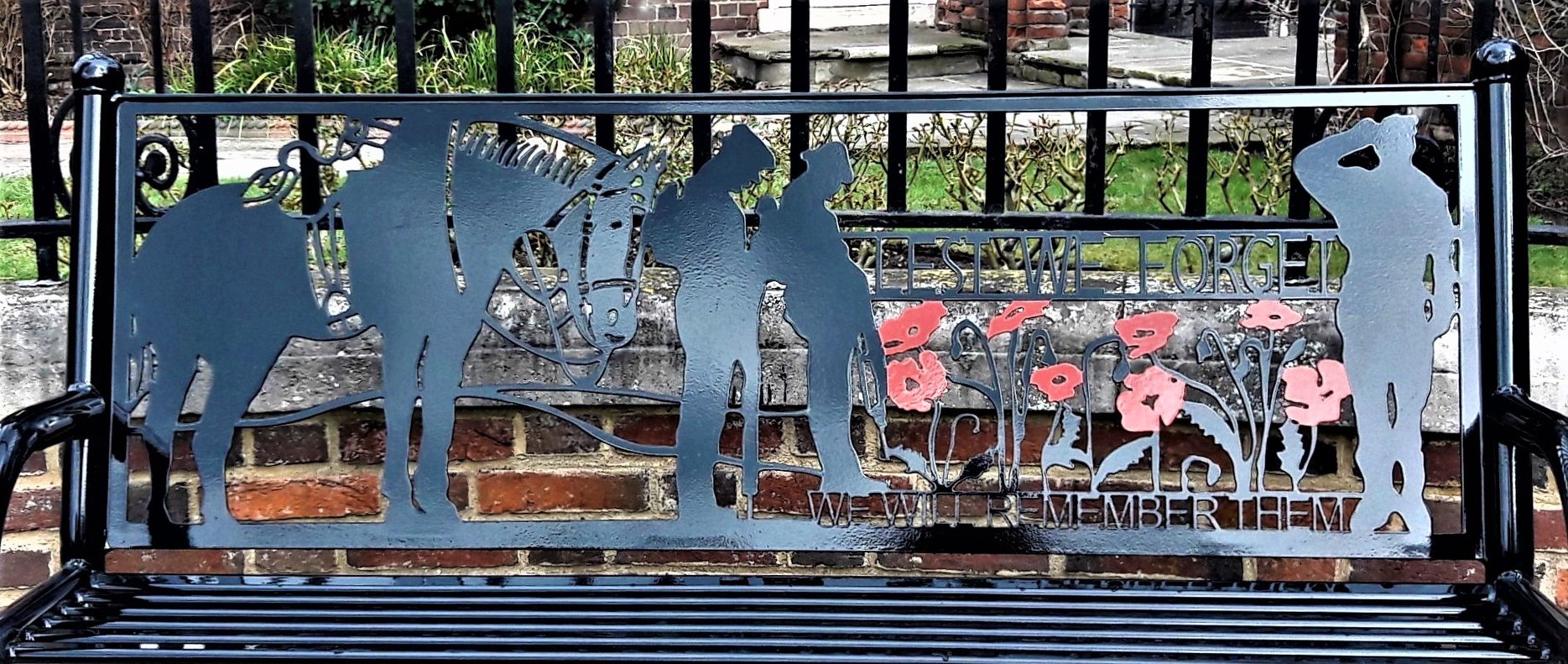Colchester_Bench_for_WW1